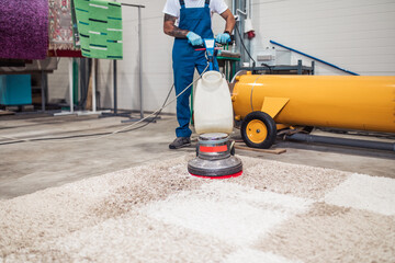 How Commercial Carpet Cleaning Is Done